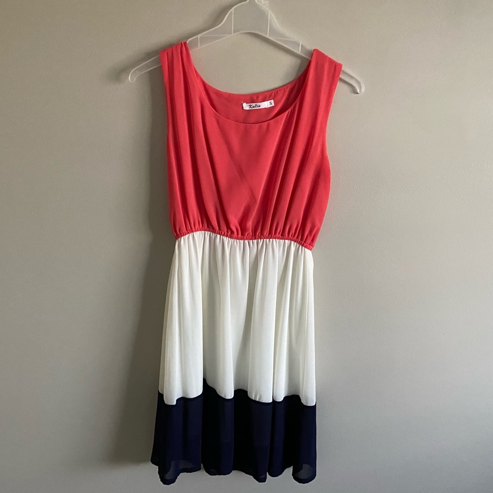 Katie Sleeveless Coral, White, Navy Summer Dress - size small